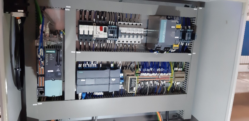 Détail câblage armoire automatisation cintreuse tubes – Elimos