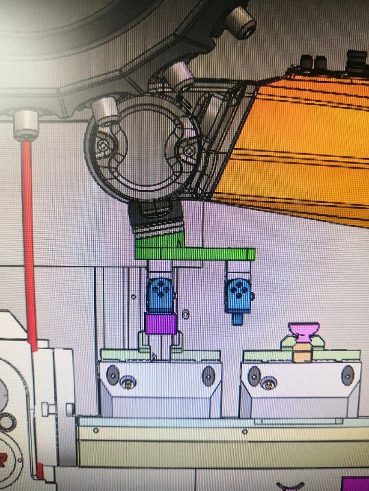 Détail pince robot STAUBLI chargement pièces – Elimos