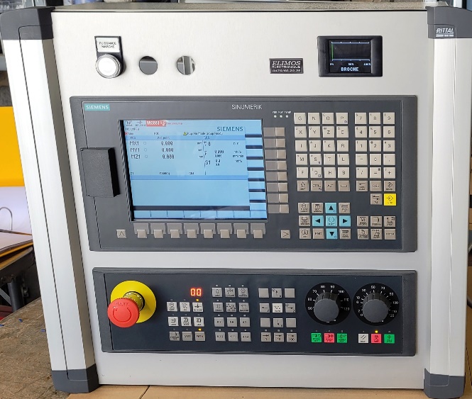 Nouveau pupitre Siemens 808D fraiseuse portique CYBORG – Elimos Liège