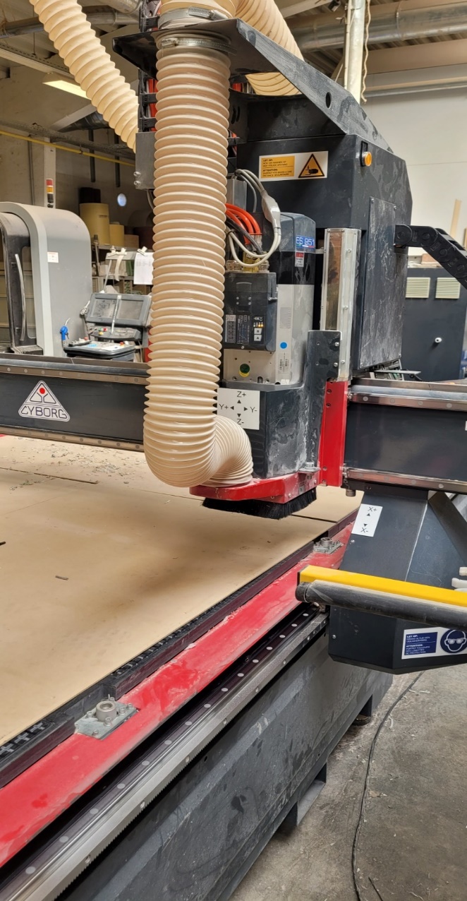 Fraiseuse portique CYBORG 6 axes avant retrofit – Elimos Liège